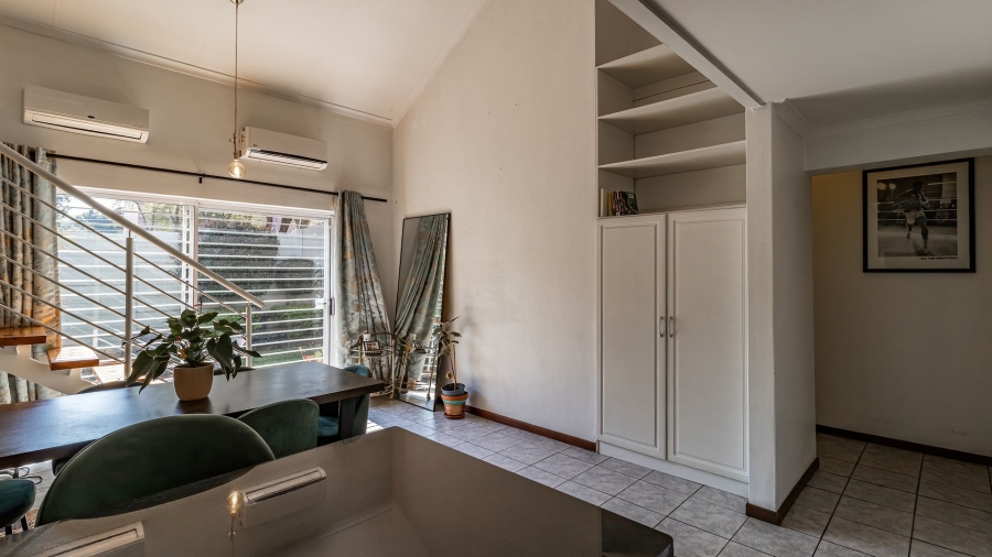2 Bedroom Property for Sale in Sunninghill Gauteng