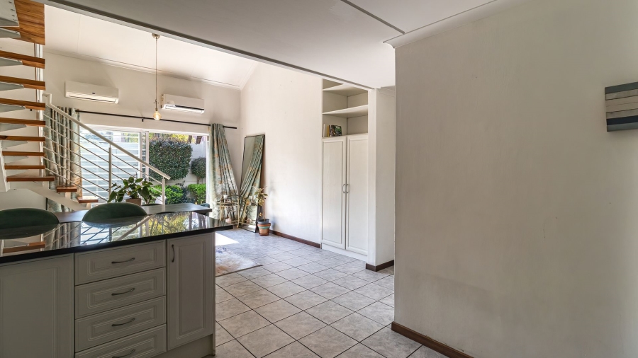2 Bedroom Property for Sale in Sunninghill Gauteng