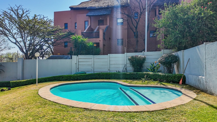 2 Bedroom Property for Sale in Sunninghill Gauteng