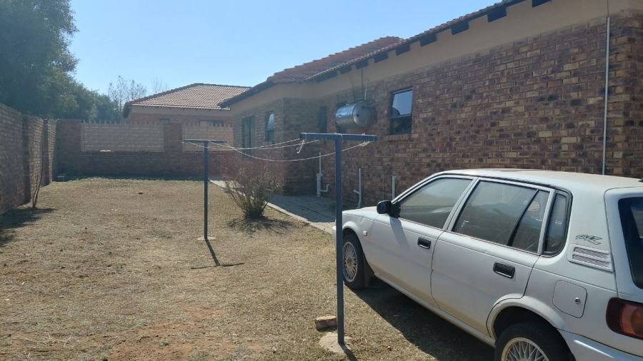 To Let 3 Bedroom Property for Rent in Ferryvale Gauteng