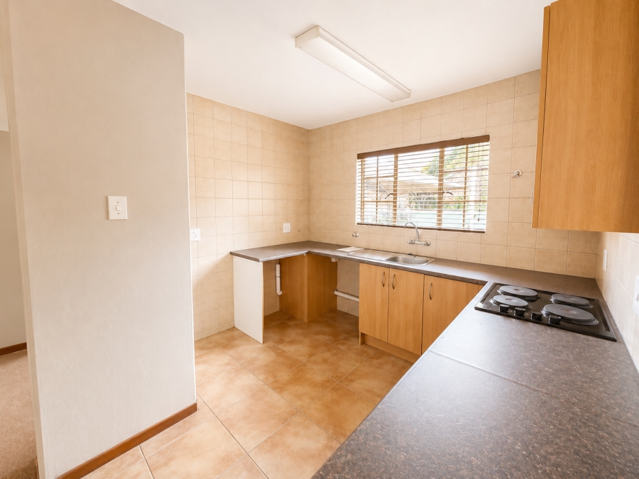 2 Bedroom Property for Sale in Goedeburg Gauteng