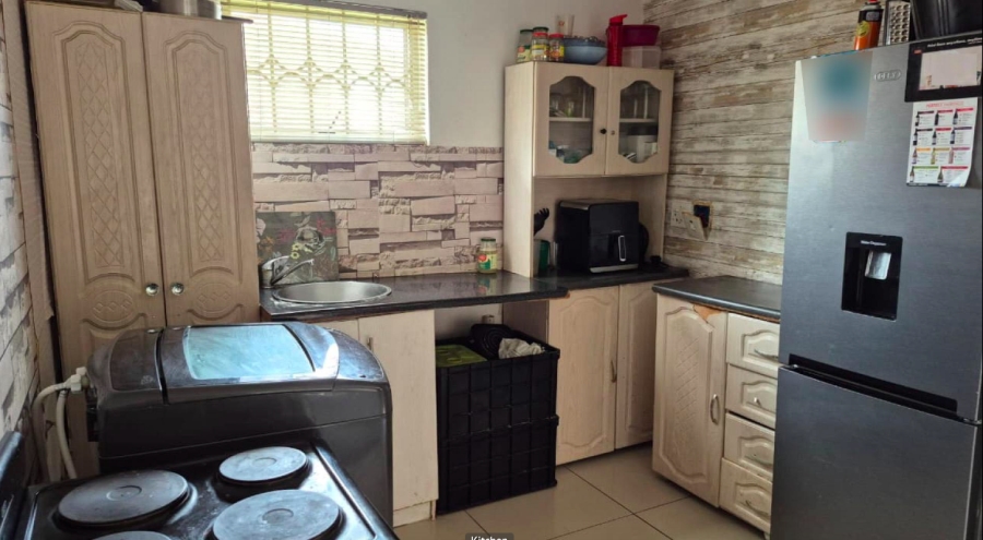 2 Bedroom Property for Sale in Cloverdene Gauteng