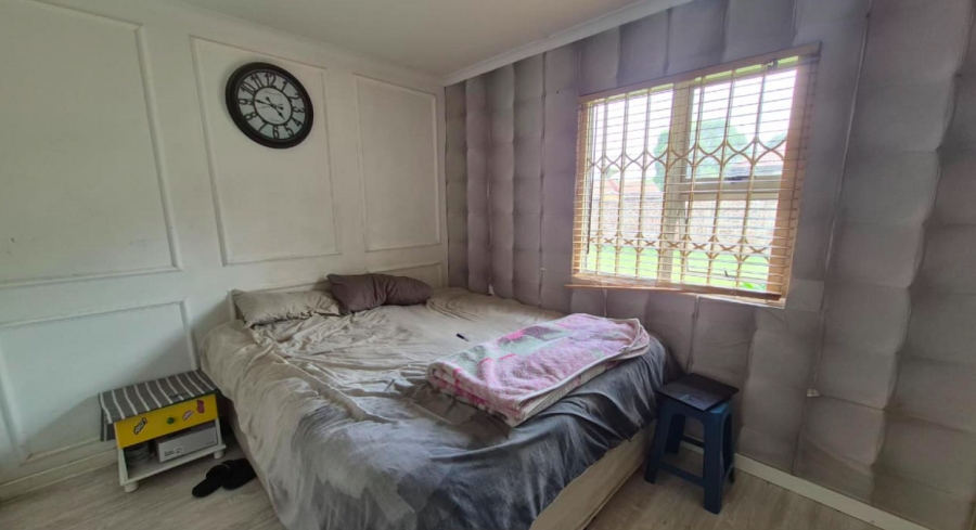 2 Bedroom Property for Sale in Cloverdene Gauteng