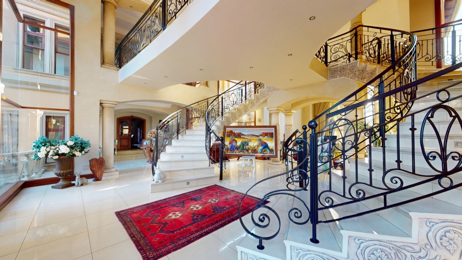 6 Bedroom Property for Sale in Benoni Small Farms Gauteng