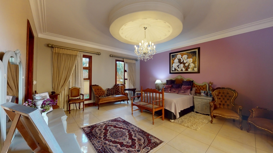 6 Bedroom Property for Sale in Benoni Small Farms Gauteng
