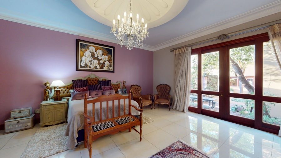 6 Bedroom Property for Sale in Benoni Small Farms Gauteng