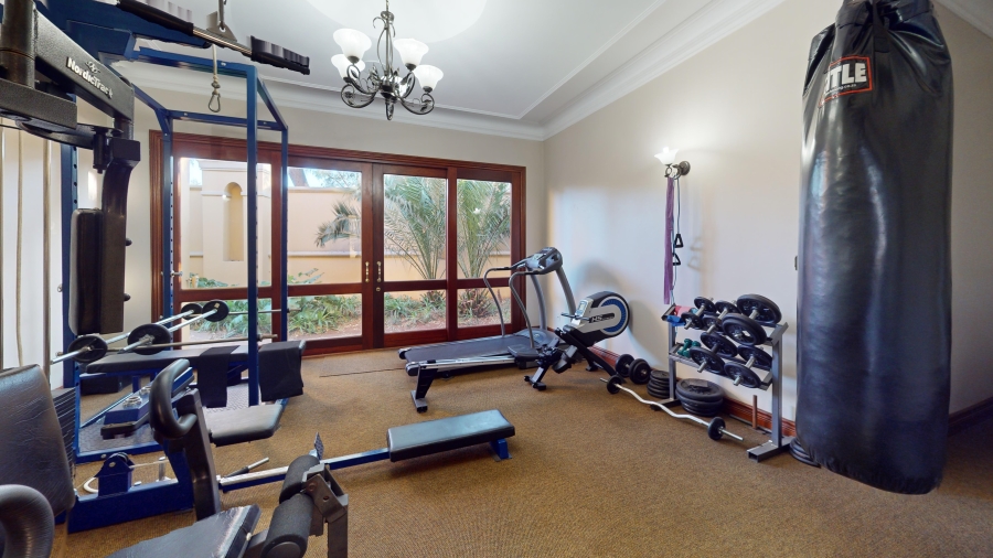 6 Bedroom Property for Sale in Benoni Small Farms Gauteng