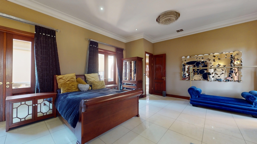 6 Bedroom Property for Sale in Benoni Small Farms Gauteng