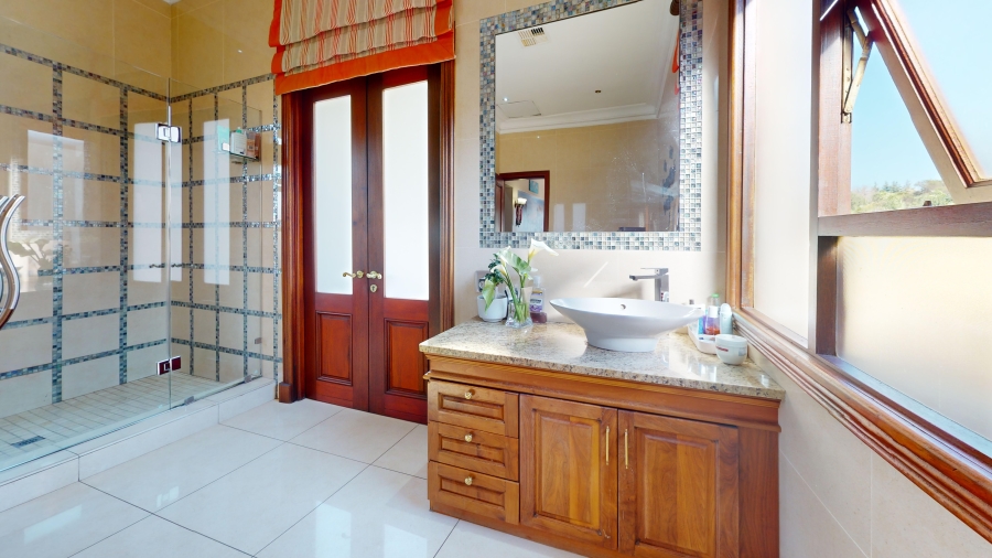 6 Bedroom Property for Sale in Benoni Small Farms Gauteng