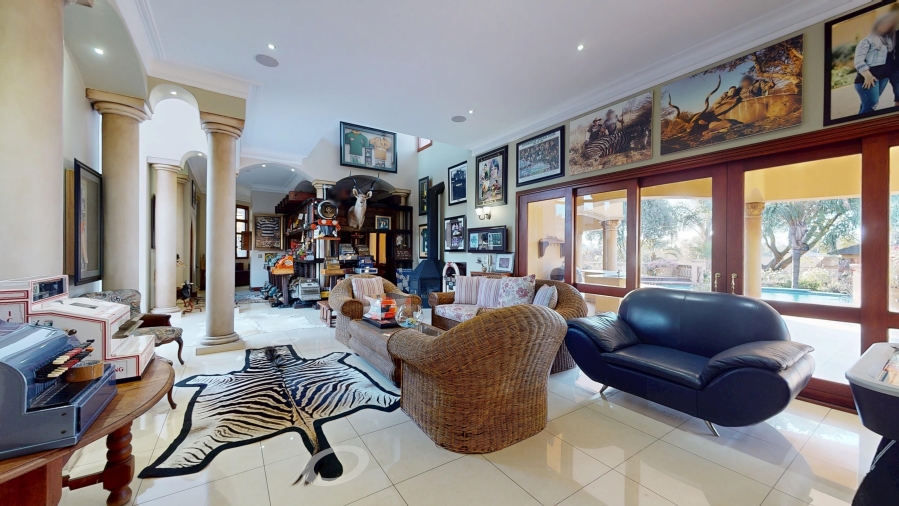 6 Bedroom Property for Sale in Benoni Small Farms Gauteng