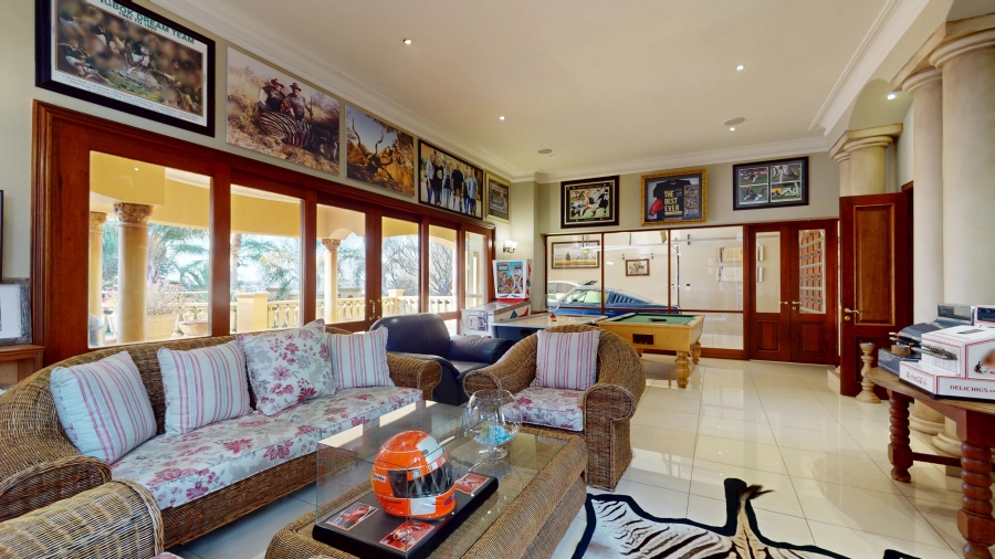 6 Bedroom Property for Sale in Benoni Small Farms Gauteng