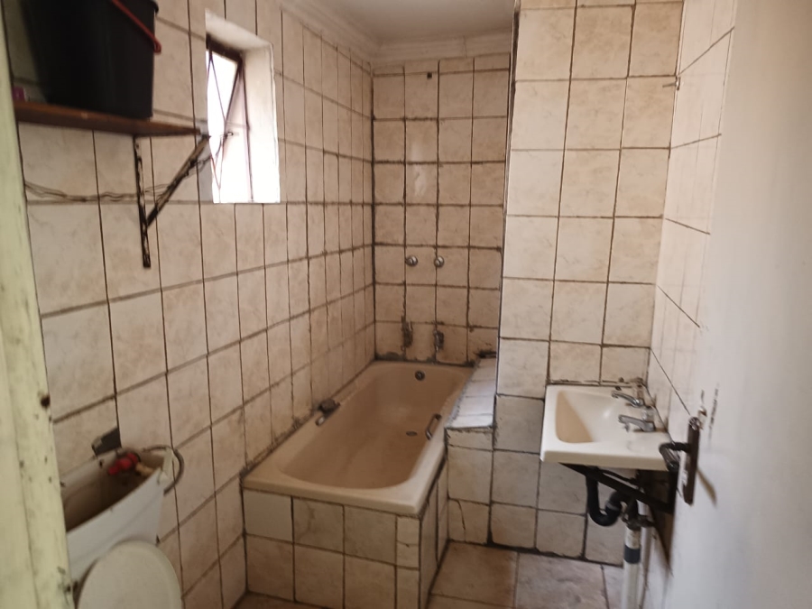 16 Bedroom Property for Sale in Bertrams Gauteng