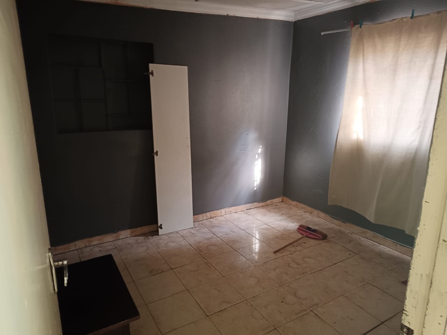 16 Bedroom Property for Sale in Bertrams Gauteng