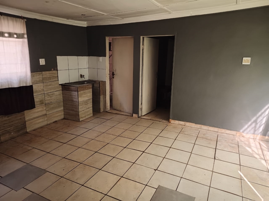 16 Bedroom Property for Sale in Bertrams Gauteng