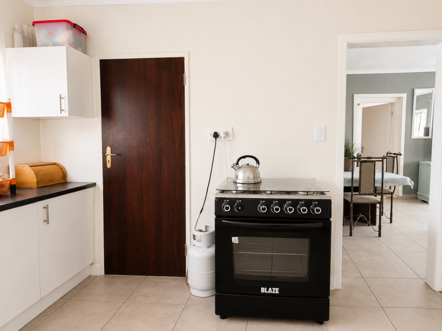 4 Bedroom Property for Sale in Farrarmere Gauteng