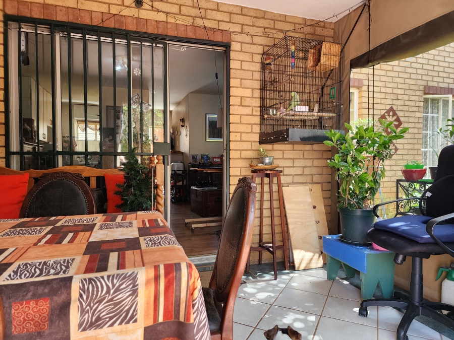 2 Bedroom Property for Sale in Moreleta Park Gauteng