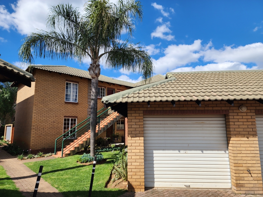 2 Bedroom Property for Sale in Moreleta Park Gauteng