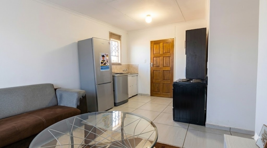 2 Bedroom Property for Sale in Palm Springs Gauteng