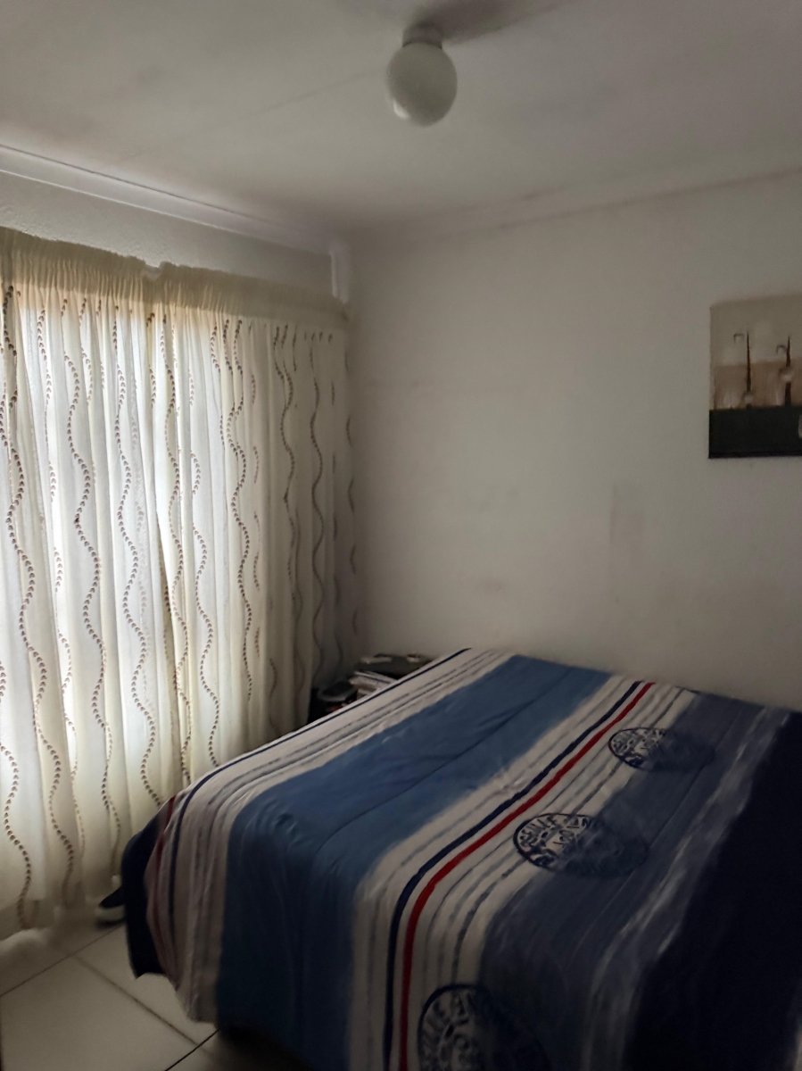 2 Bedroom Property for Sale in Palm Springs Gauteng