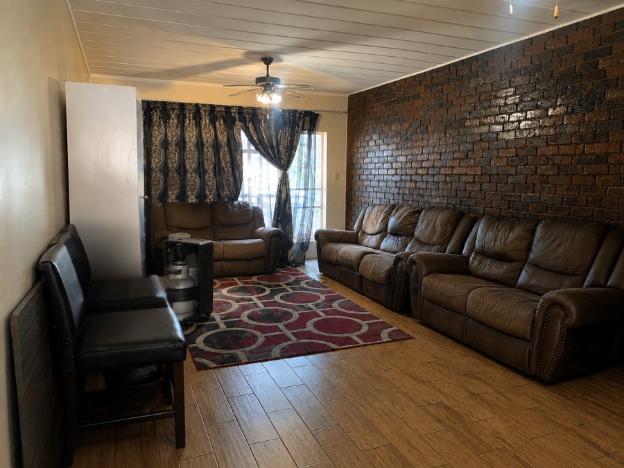 2 Bedroom Property for Sale in Vereeniging Gauteng