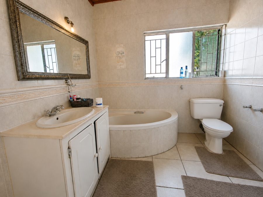4 Bedroom Property for Sale in Glen Donald A H Gauteng