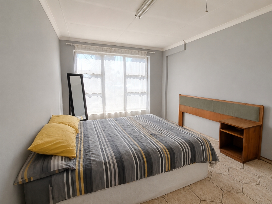 4 Bedroom Property for Sale in Glen Donald A H Gauteng