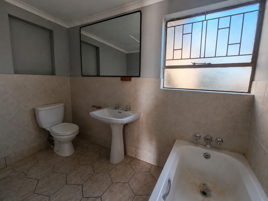 4 Bedroom Property for Sale in Glen Donald A H Gauteng