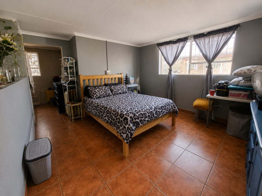 4 Bedroom Property for Sale in Glen Donald A H Gauteng