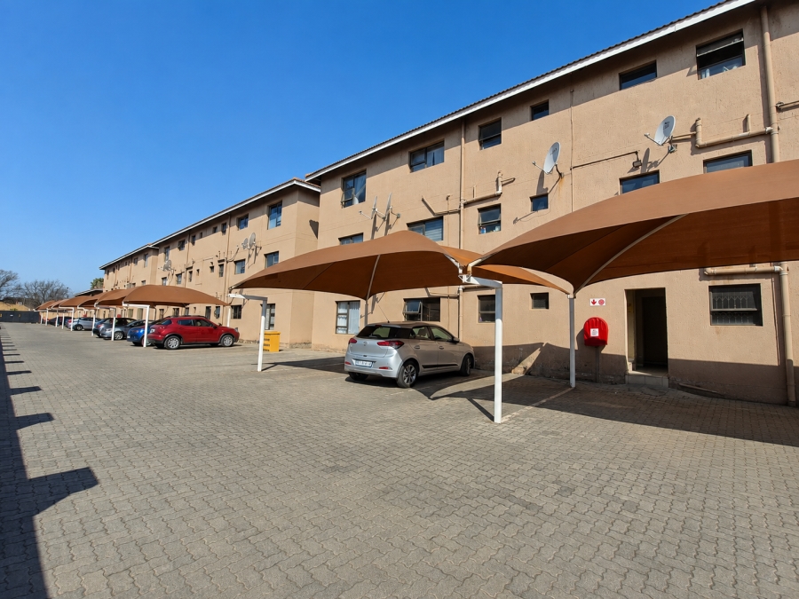 2 Bedroom Property for Sale in Three Rivers Gauteng