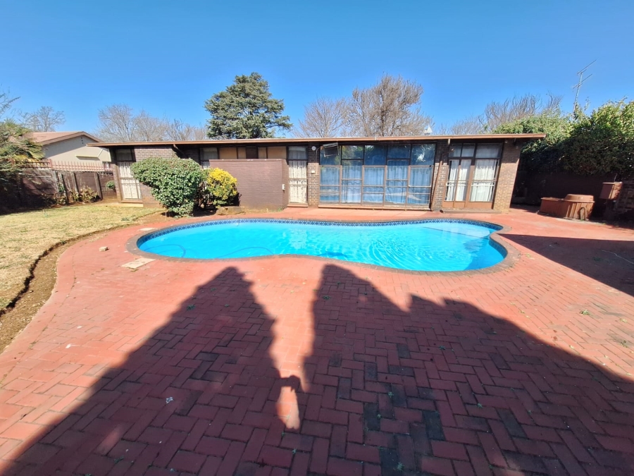 4 Bedroom Property for Sale in Vanderbijlpark SW 5 Gauteng