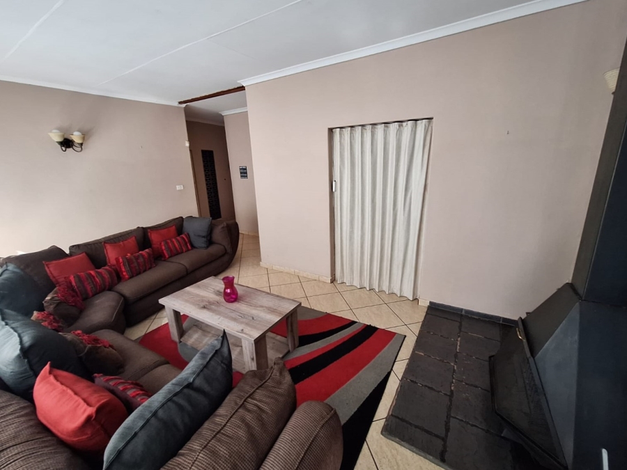 4 Bedroom Property for Sale in Vanderbijlpark SW 5 Gauteng