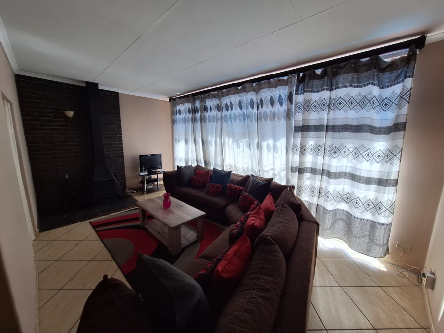4 Bedroom Property for Sale in Vanderbijlpark SW 5 Gauteng