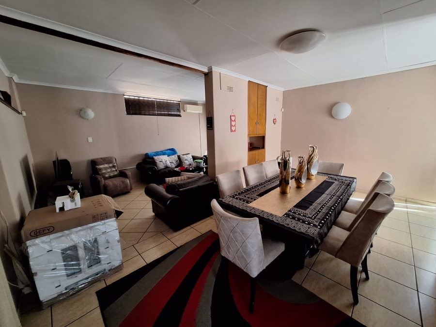 4 Bedroom Property for Sale in Vanderbijlpark SW 5 Gauteng