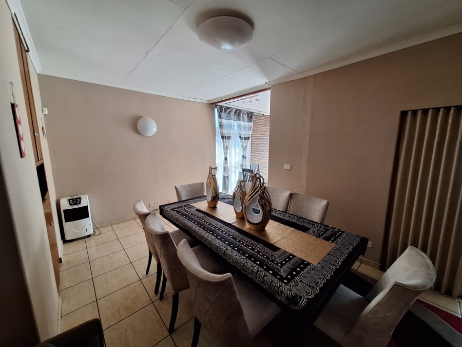 4 Bedroom Property for Sale in Vanderbijlpark SW 5 Gauteng
