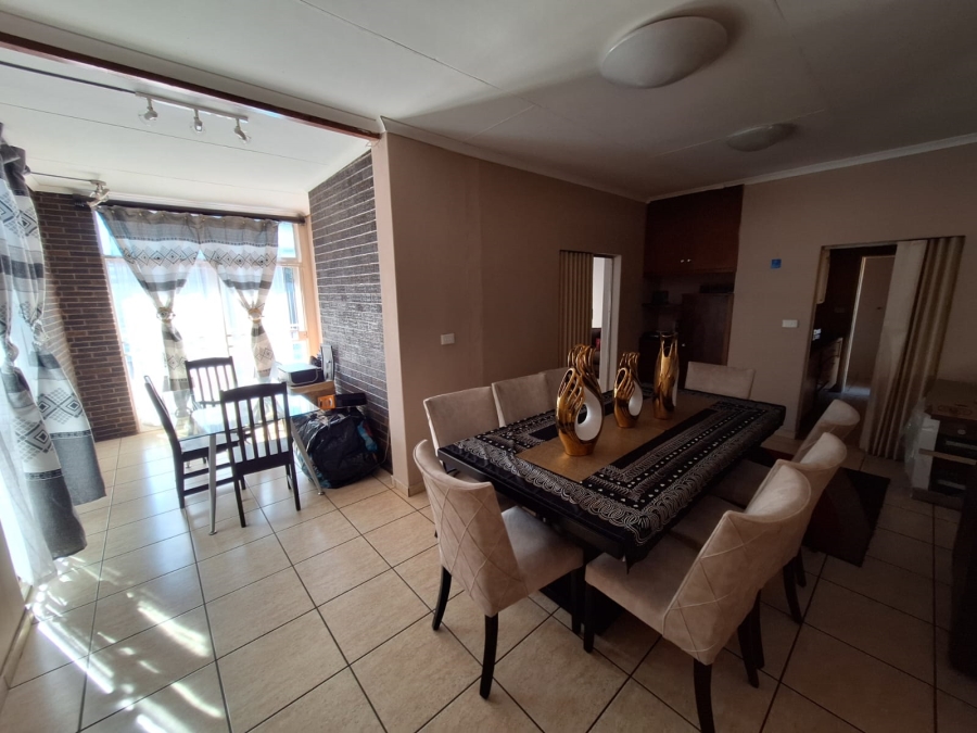 4 Bedroom Property for Sale in Vanderbijlpark SW 5 Gauteng