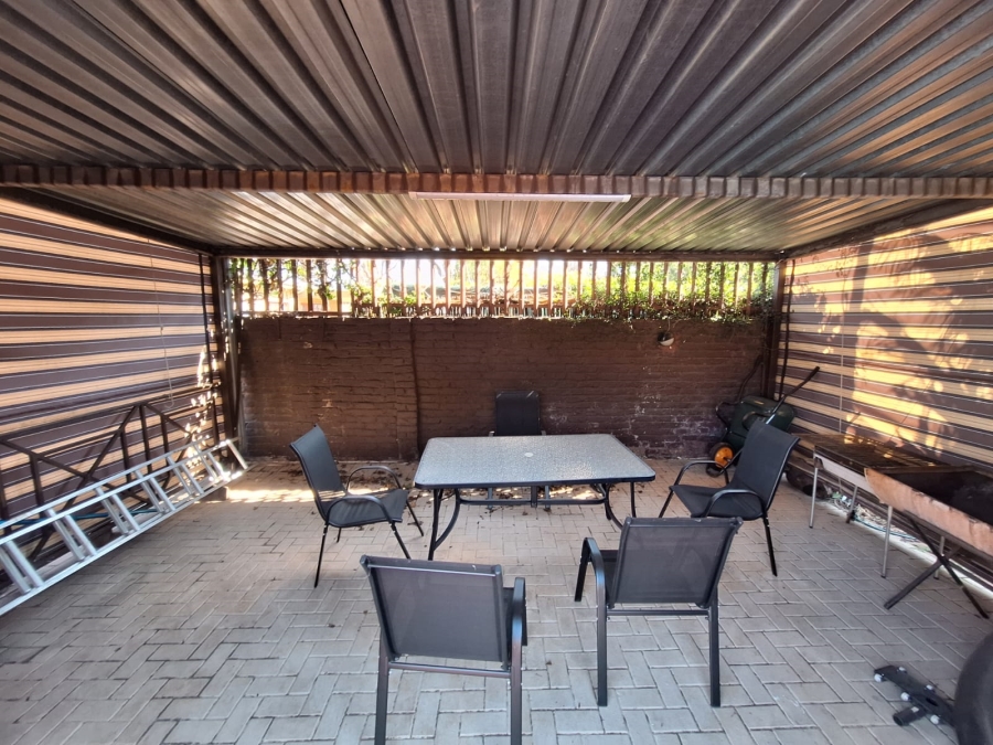 4 Bedroom Property for Sale in Vanderbijlpark SW 5 Gauteng