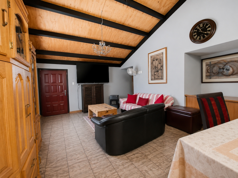 3 Bedroom Property for Sale in Buyscelia Gauteng