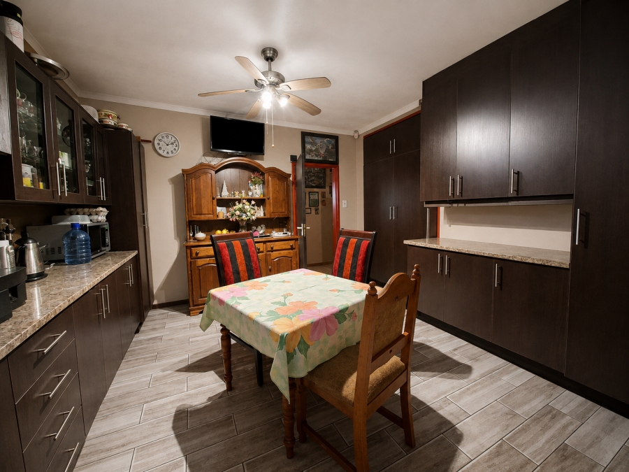 3 Bedroom Property for Sale in Buyscelia Gauteng