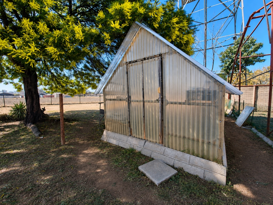 3 Bedroom Property for Sale in Buyscelia Gauteng