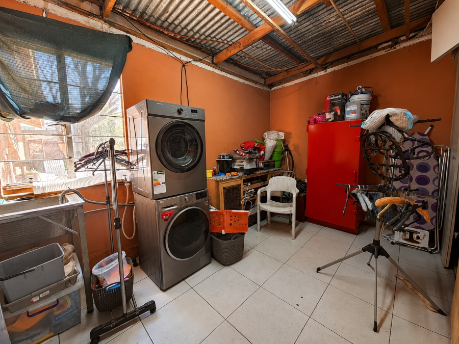 3 Bedroom Property for Sale in Buyscelia Gauteng