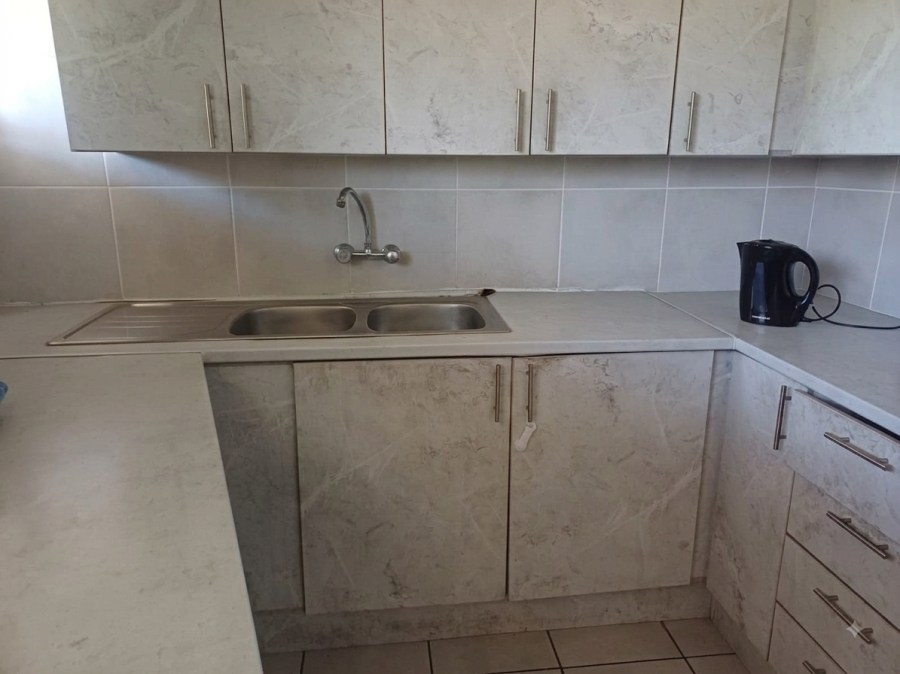 2 Bedroom Property for Sale in Three Rivers Proper Gauteng