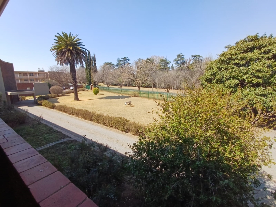 2 Bedroom Property for Sale in Three Rivers Proper Gauteng