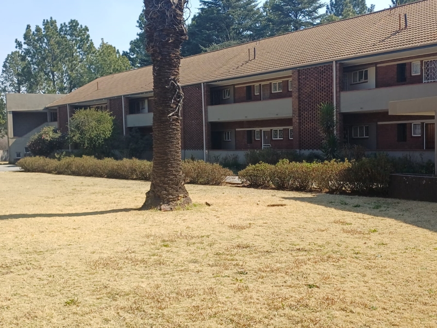 2 Bedroom Property for Sale in Three Rivers Proper Gauteng