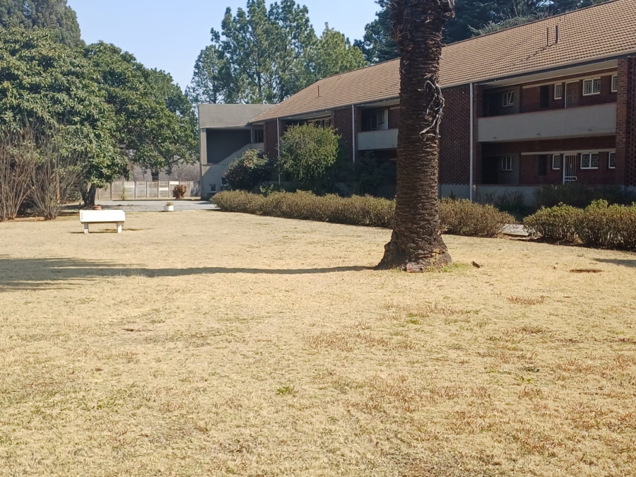 2 Bedroom Property for Sale in Three Rivers Proper Gauteng
