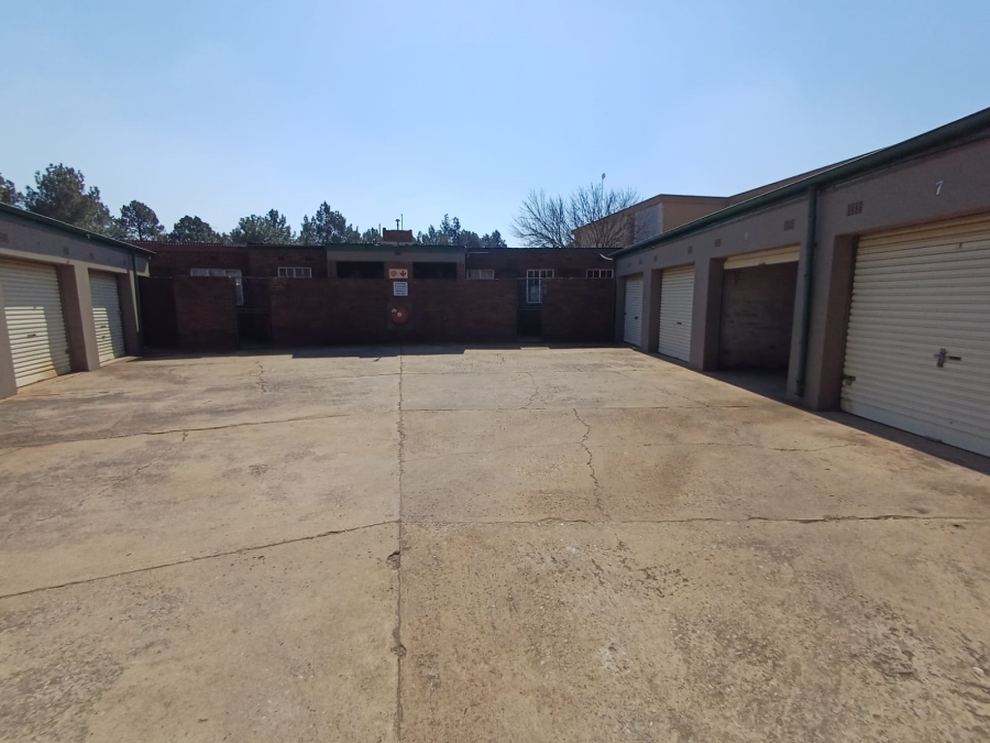 2 Bedroom Property for Sale in Three Rivers Proper Gauteng