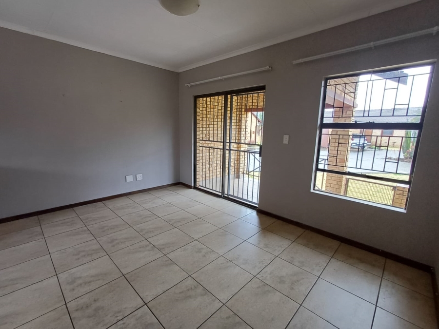 To Let 2 Bedroom Property for Rent in Riversdale Gauteng