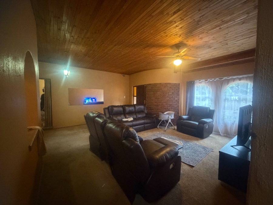 4 Bedroom Property for Sale in The Orchards Gauteng