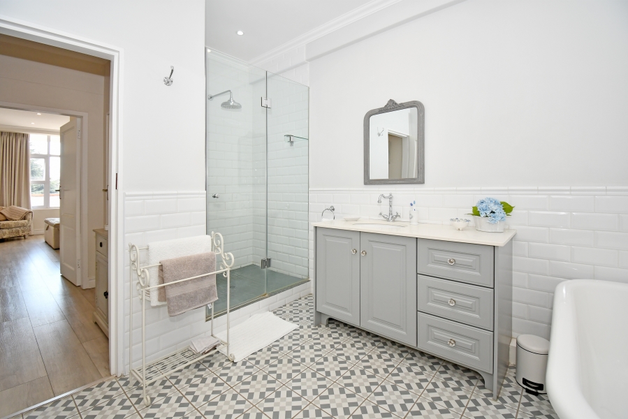 1 Bedroom Property for Sale in Melrose Gauteng