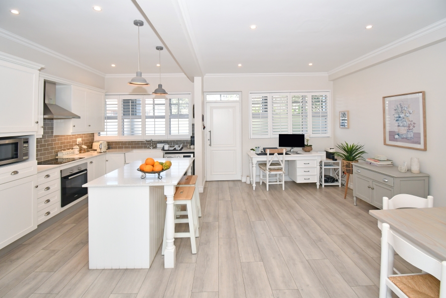 1 Bedroom Property for Sale in Melrose Gauteng