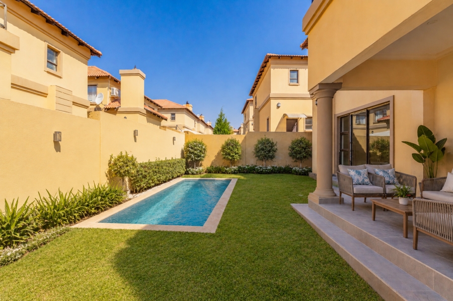 4 Bedroom Property for Sale in Broadacres Gauteng
